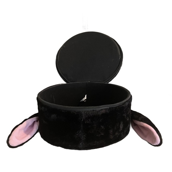 NA NA NA Surprise Black Bunny Carrying Case and Accessories - Picture 8 of 15